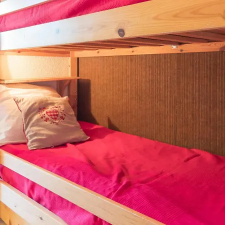 Cosy Avec Balcon Sud, 3 Couchages, Montgenevre, Skis Aux Pieds, Wifi Et Menage Inclus - Fr-1-330d-14 * Montgenevre