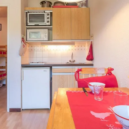 Cosy Avec Balcon Sud, 3 Couchages, Montgenevre, Skis Aux Pieds, Wifi Et Menage Inclus - Fr-1-330d-14