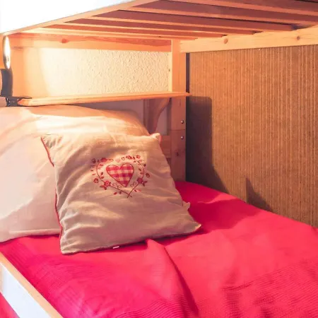 Apartment Cosy Avec Balcon Sud, 3 Couchages, Montgenevre, Skis Aux Pieds, Wifi Et Menage Inclus - Fr-1-330d-14 *